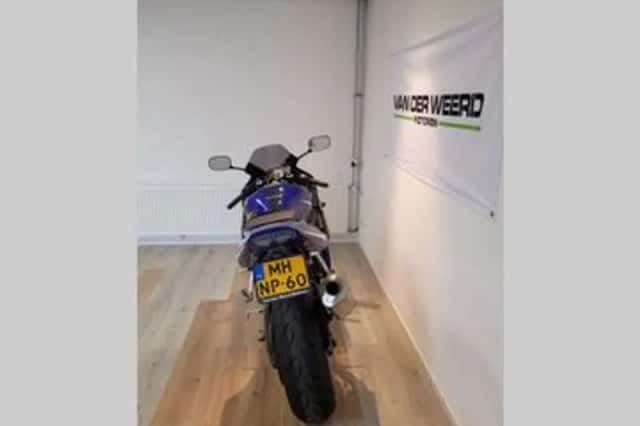 Yamaha YZF-R6 (2003) thumbnail 4
