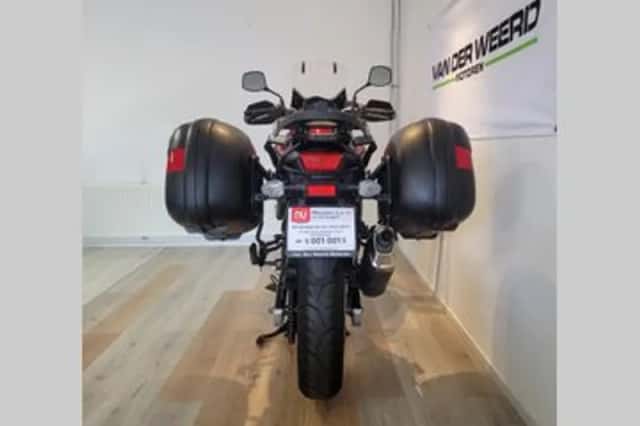 Suzuki V-Strom (2021) thumbnail 4