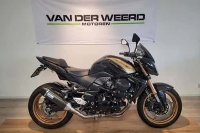 Kawasaki Z 750R (2013) thumbnail 1