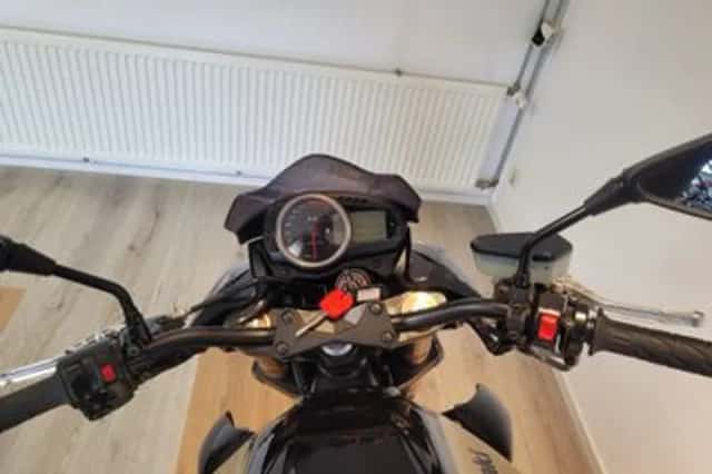 Kawasaki Z 750R (2013) thumbnail 6