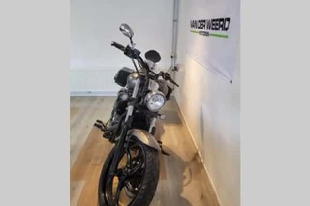 Yamaha XVS1300 Custom (2016) thumbnail 3