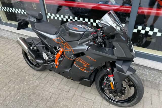 KTM 990 Zo goed als KTM 990 RC R. motor dus eventueel ook zakelijk te rijden (2026) thumbnail 2