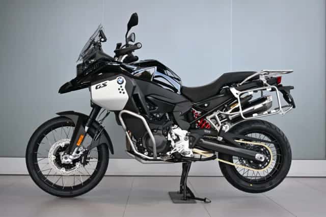 BMW F 900 GS Adventure Triple Black (2026) thumbnail 2