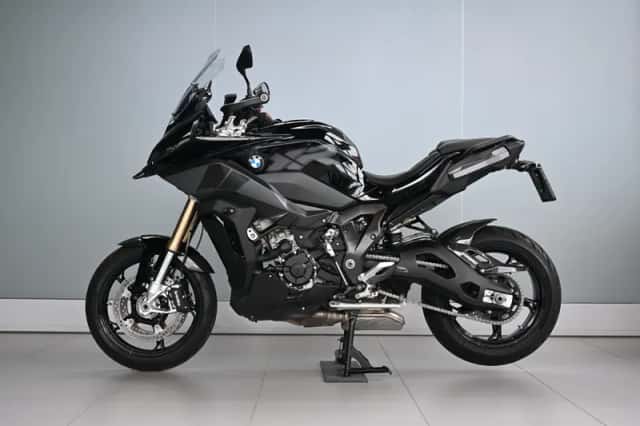 BMW S 1000 XR Triple Black (2022) thumbnail 2