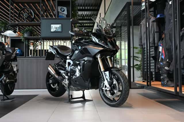 BMW S 1000 XR Triple Black (2022) thumbnail 3