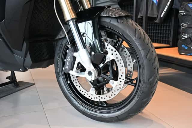 BMW S 1000 XR Triple Black (2022) thumbnail 4