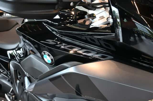 BMW S 1000 XR Triple Black (2022) thumbnail 5