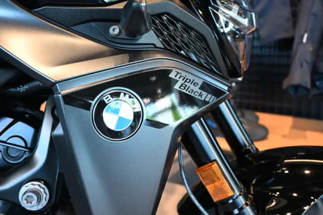 BMW F 900 R Triple Black (2026) thumbnail 6