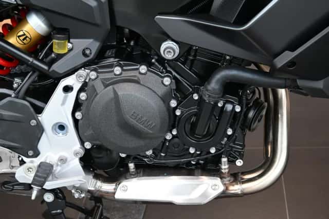 BMW F 900 XR Triple Black (2026) thumbnail 6