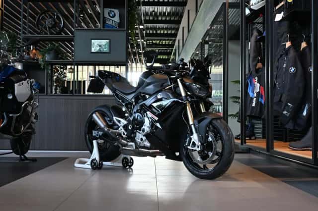 BMW S 1000 R (2025) thumbnail 3