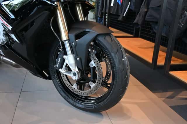 BMW S 1000 R (2025) thumbnail 4