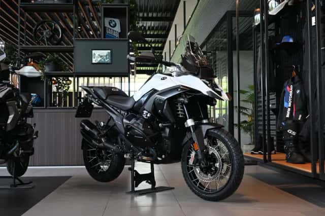 BMW R 1300 GS Van Harten Special (2024) thumbnail 3