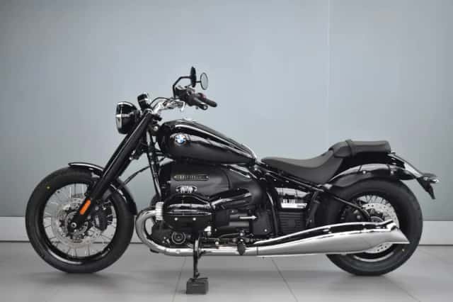 BMW R 18 Black Edition (2025) thumbnail 2