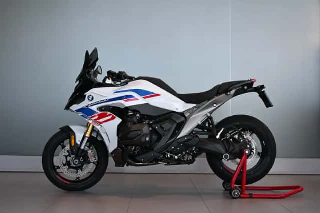 BMW R 1300 RS Performance (2026) thumbnail 2