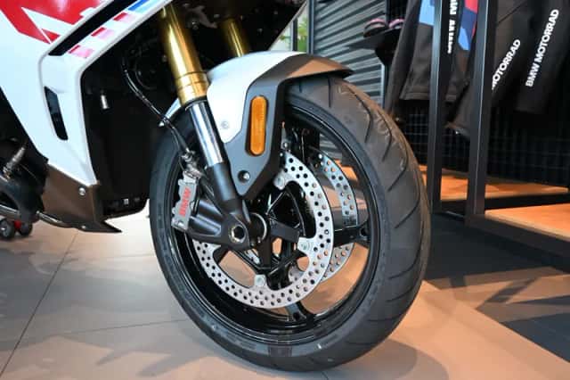 BMW R 1300 RS Performance (2026) thumbnail 4