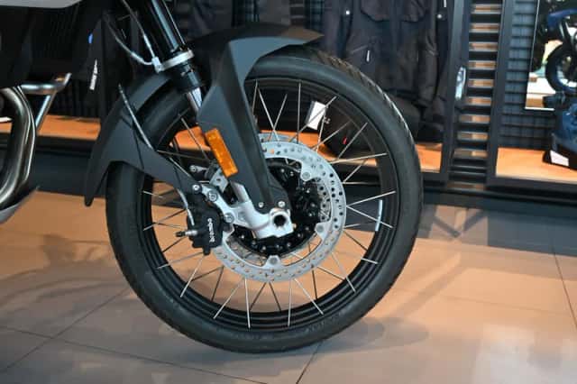 BMW F 900 GS Adventure Sage Green (2026) thumbnail 4