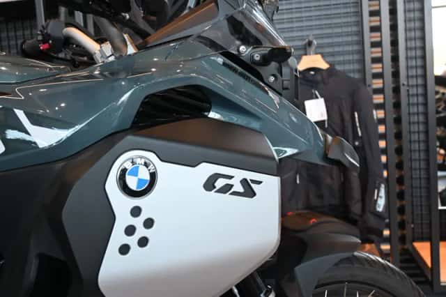BMW F 900 GS Adventure Sage Green (2026) thumbnail 6
