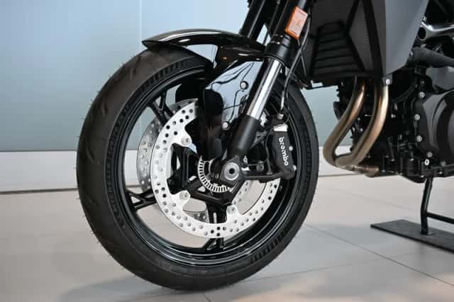 BMW F 900 R Triple Black (2026) thumbnail 4