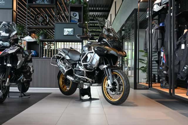 BMW R 1250 GS Adventure Kalamata (2020) thumbnail 3