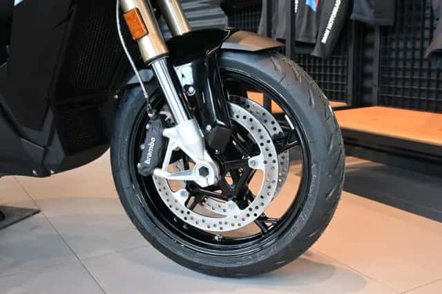 BMW S 1000 XR (2023) thumbnail 4