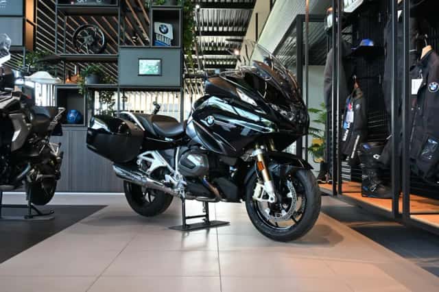 BMW R 1250 RT Triple Black (2025) thumbnail 3