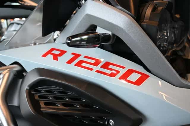BMW R 1250 GS Adventure Ice Grey (2020) thumbnail 6