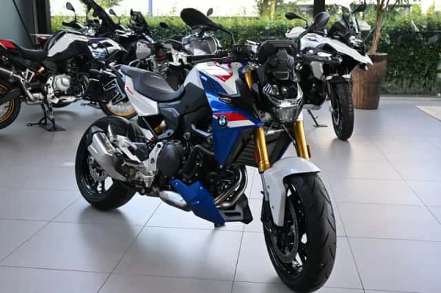 BMW F 900 R Sport Edition (2024) thumbnail 3