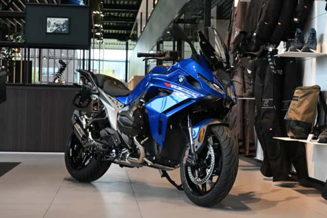 BMW R 1300 RS Racing Blue (2026) thumbnail 3