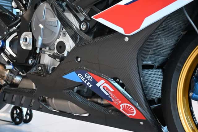 BMW M 1000 RR (2022) thumbnail 5