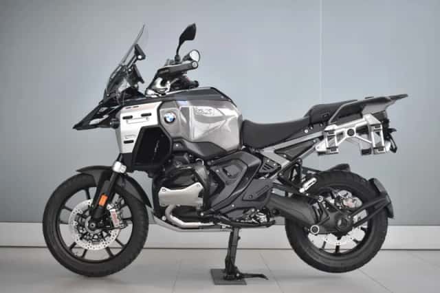 BMW R 1300 GS Adventure Triple Black (2026) thumbnail 2