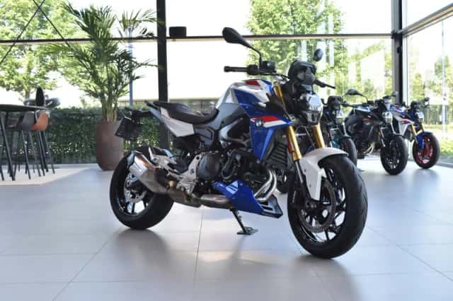 BMW F 900 R Sport (2025) thumbnail 3