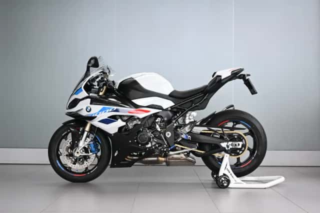 BMW S 1000 RR M Motorsport (2024) thumbnail 2