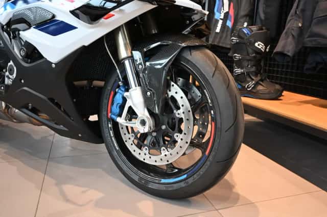 BMW S 1000 RR M Motorsport (2024) thumbnail 4