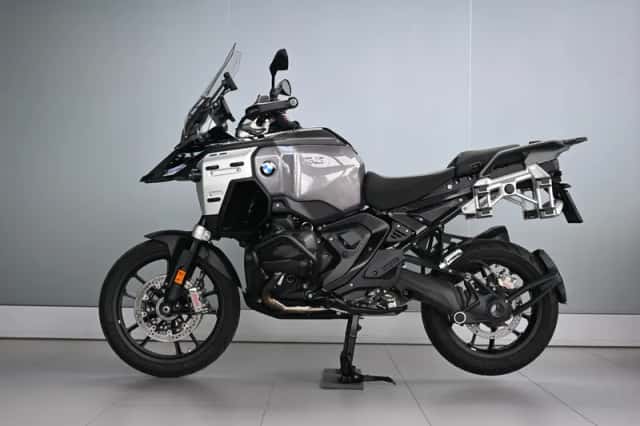BMW R 1300 GS Adventure Triple Black (2026) thumbnail 2