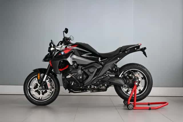 BMW R 1300 R (2026) thumbnail 2