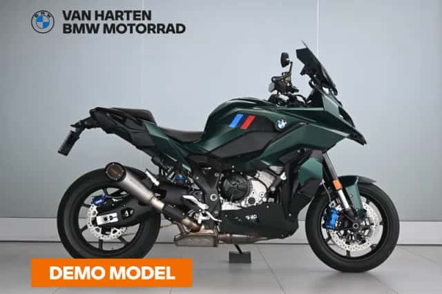 BMW M 1000 XR Aurelius Green Metallic (2026) thumbnail 1