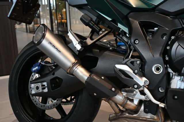 BMW M 1000 XR Aurelius Green Metallic (2026) thumbnail 6