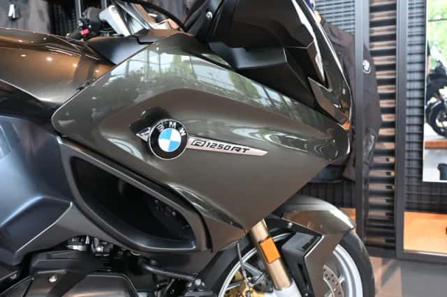 BMW R 1250 RT Manhattan Metallic (2021) thumbnail 6