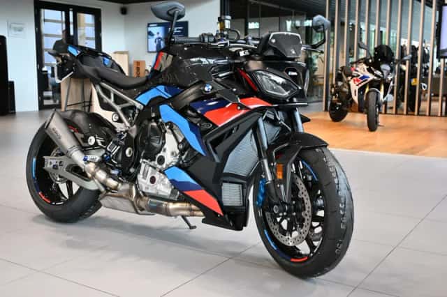 BMW M 1000 R (2026) thumbnail 3
