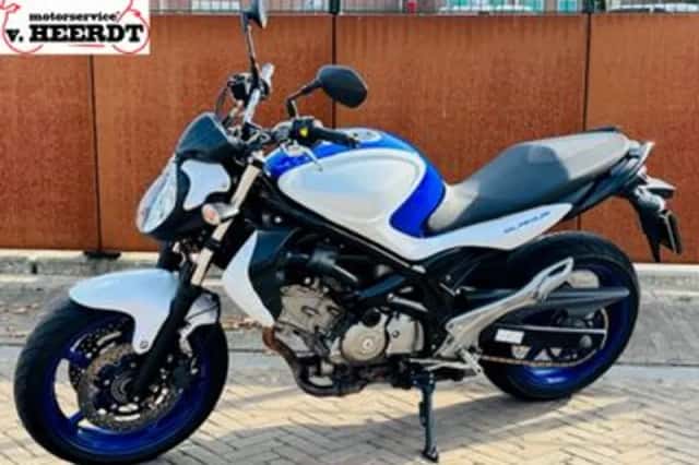 Suzuki Gladius (2015) thumbnail 2