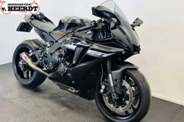 Yamaha YZF-R1 (2024) thumbnail 6