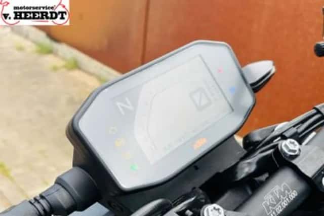 KTM 790 Duke (2018) thumbnail 6