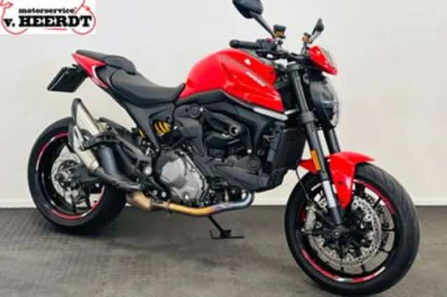 Ducati Monster (2022) thumbnail 1