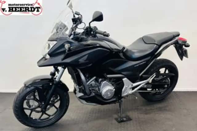 Honda NC700X (2013) thumbnail 2