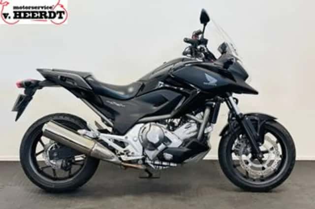 Honda NC700X (2013) thumbnail 3