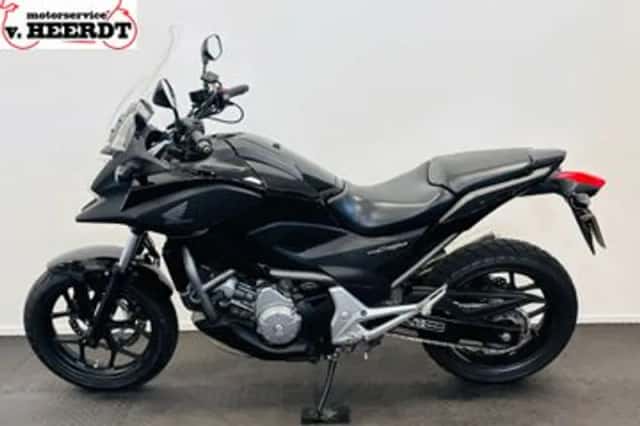 Honda NC700X (2013) thumbnail 4
