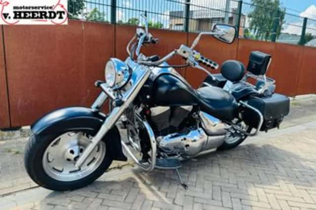Suzuki Intruder (1999) thumbnail 5