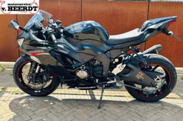Kawasaki ZX-6R (2020) thumbnail 4