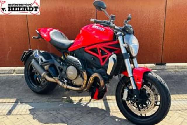 Ducati Monster 1200 (2014) thumbnail 1