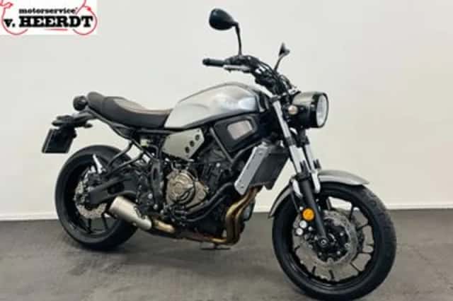 Yamaha XSR700 (2016) thumbnail 1